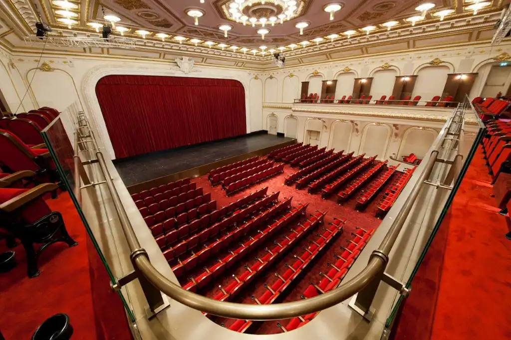 Grand Pera 2